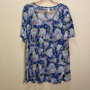 Lularoe Disney princess perfect tee !
